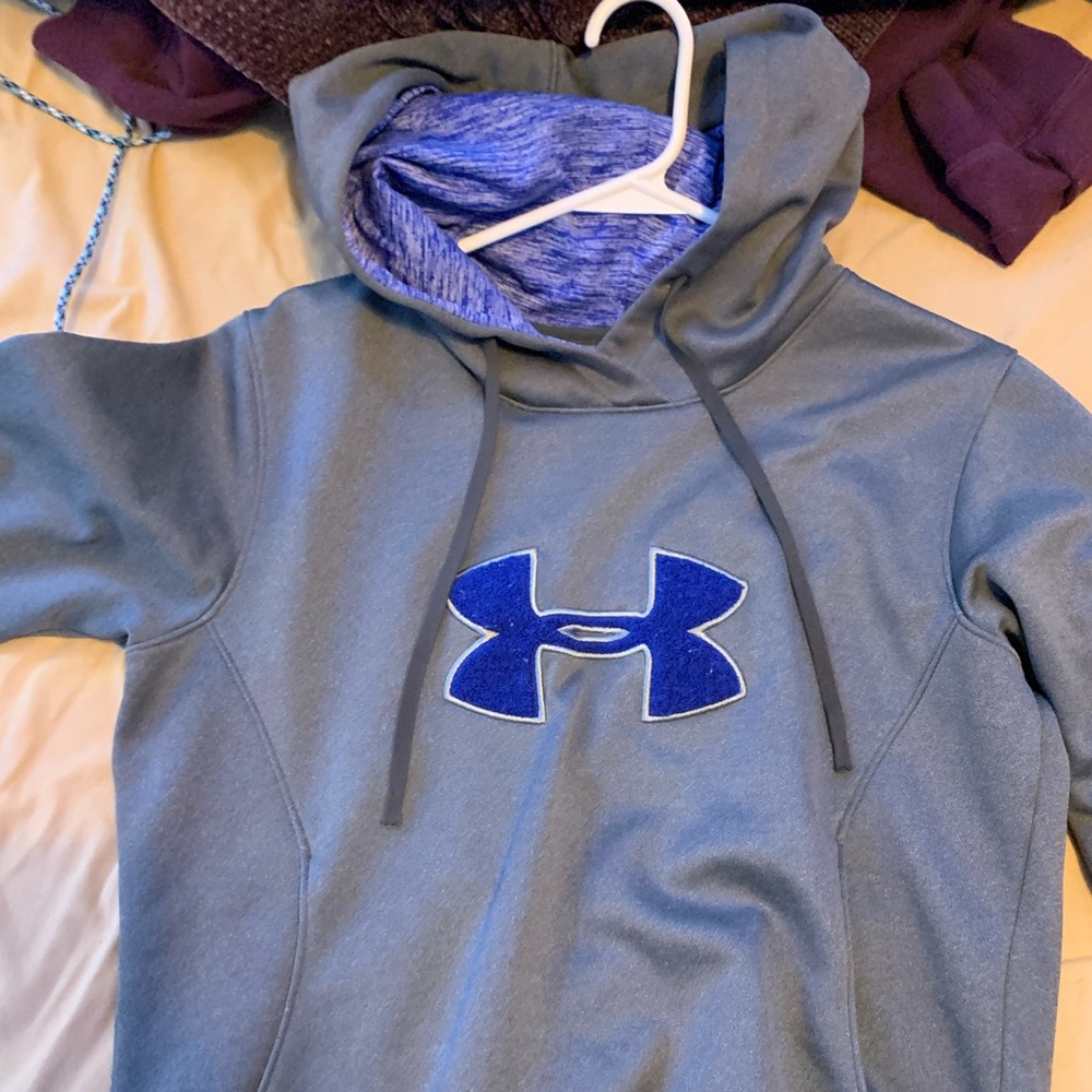 Large gray under armor hoodie